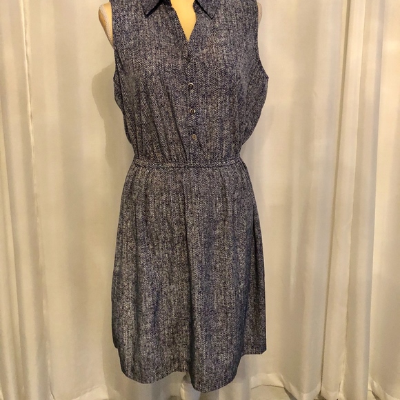 Dress - Picture 5 of 6